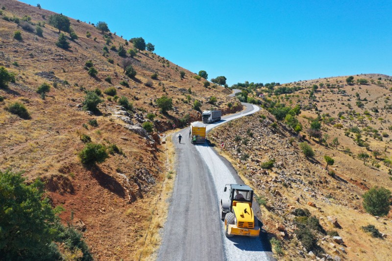 55 KİLOMETRELİK GRUP YOLUNDA ÇALIŞMALAR SÜRÜYOR 
