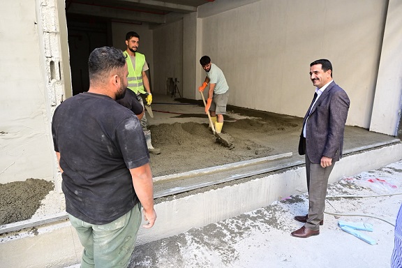 BAŞKAN TAŞKIN, ESKİ HAL BİNASI ALANINDAKİ PROJEYİ İNCELEDİ